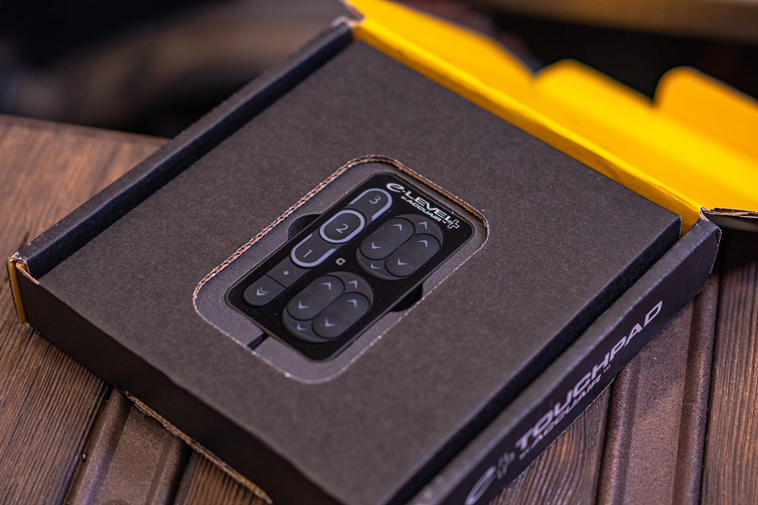37 New AccuAir e Level+ touchpad controller unboxed and ready for install