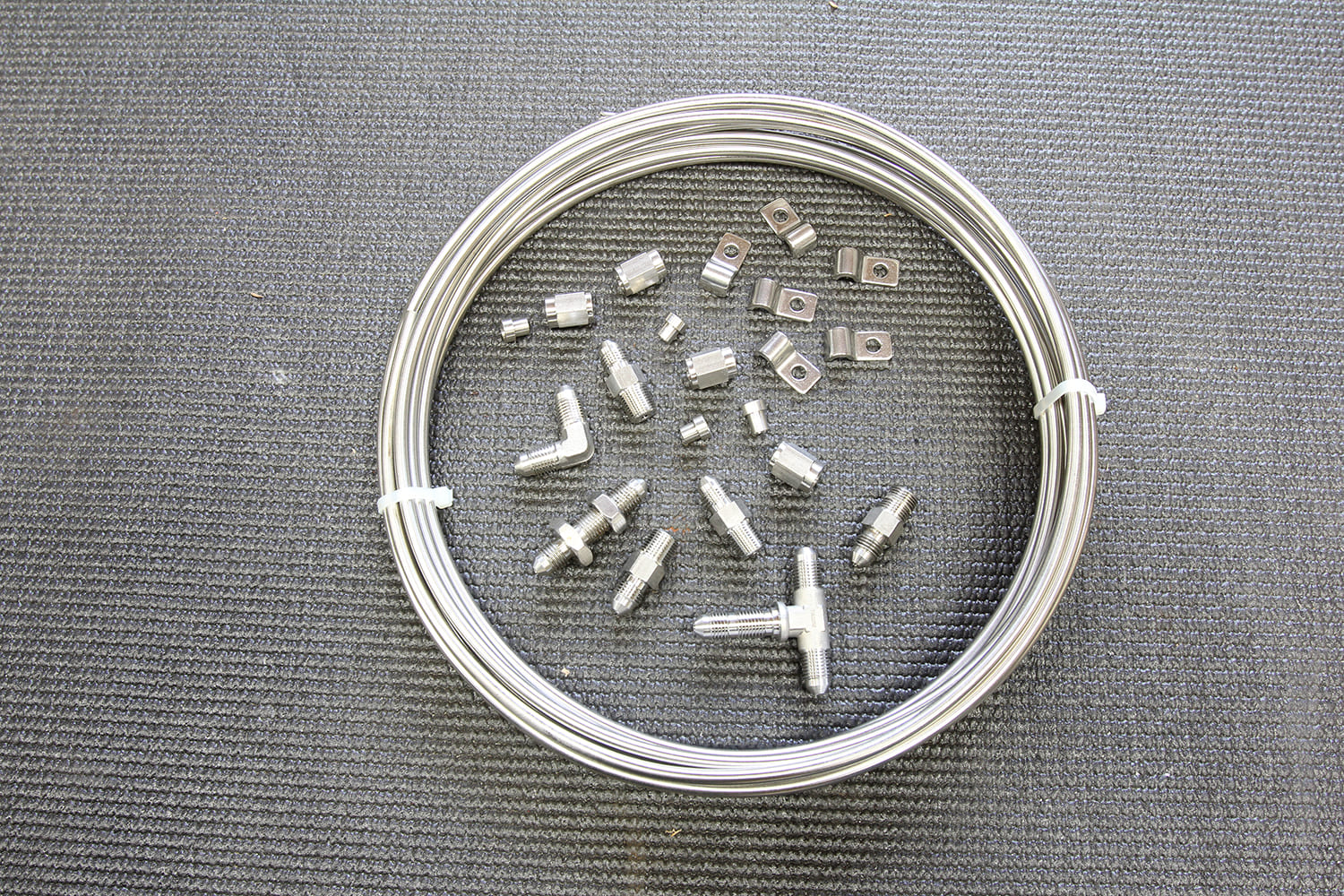 001 Complete stainless steel brake line kit with AN fittings tees and clips for custom routing