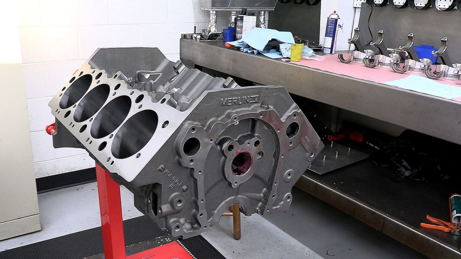 Big Rig Engine Block Colors Dyno Testing a 565ci Big-Block