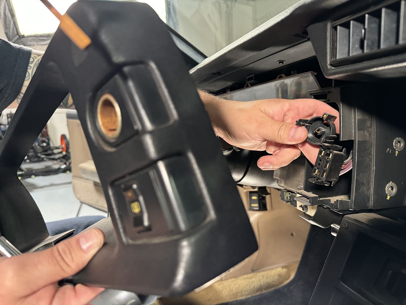 008 cigarette lighter socket removal camaro dash