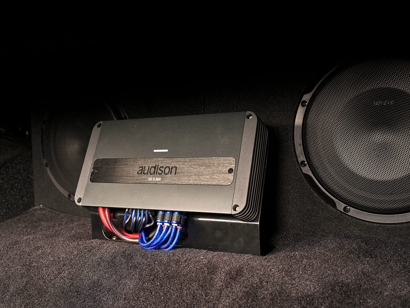 013 1987 Monte Carlo trunk mounted Audison SR 6 600 amp with dual subwoofer setup