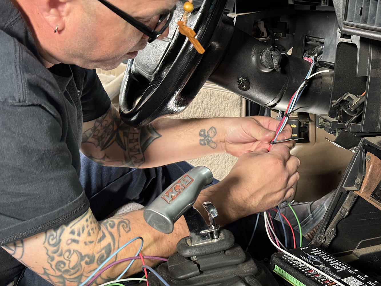 021 third gen camaro custom gauge wiring install under dash