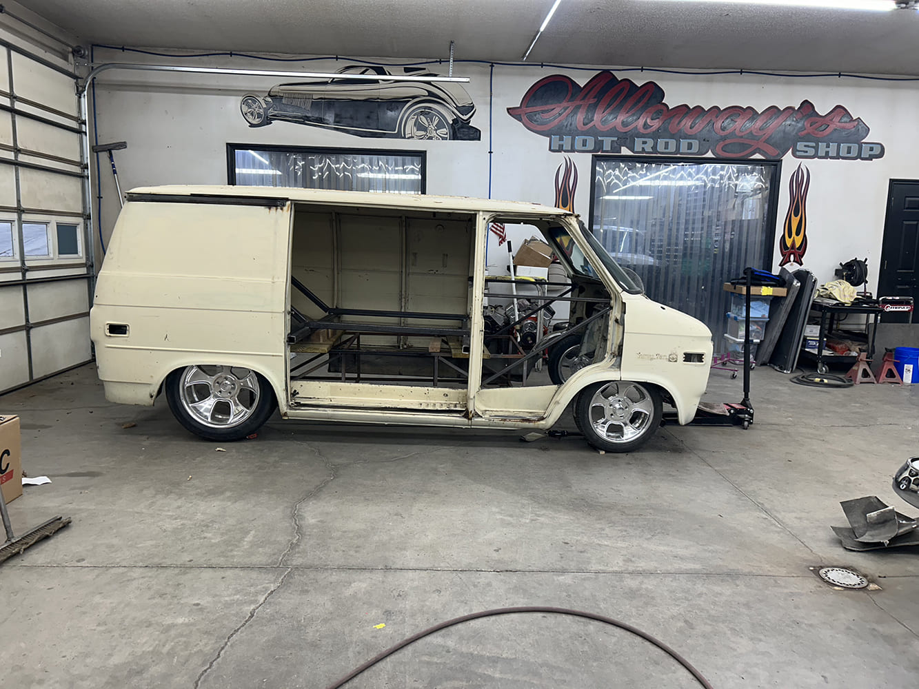 03 rodding sround alloways hot rod shop 1979 chevy van