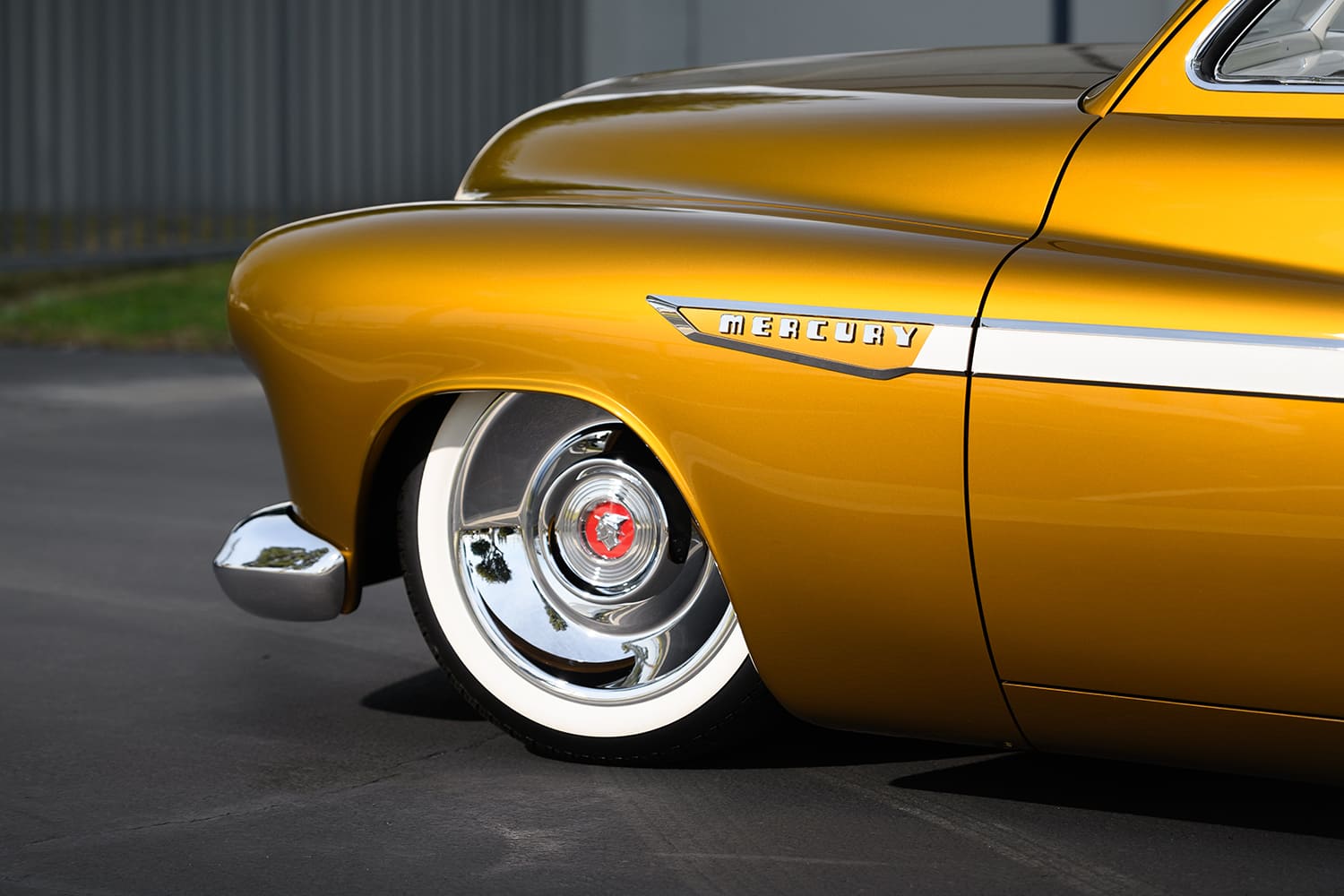 05 1951 Mercury Custom original badging wide whites and chrome hubcaps