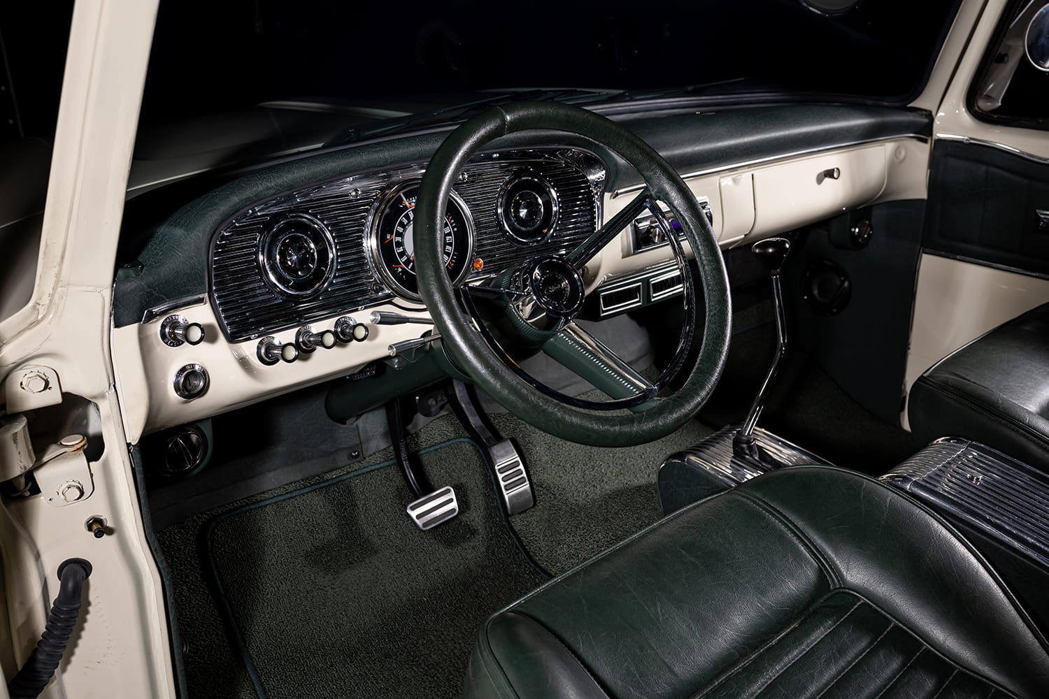 07 1966 Ford F 100 interior green vinyl bucket seats floor shifter