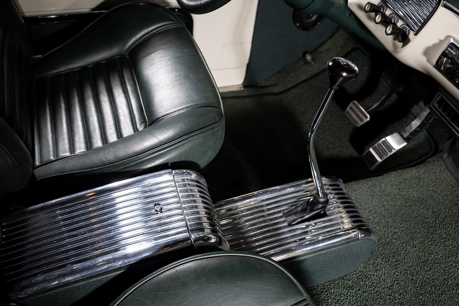 08 1966 Ford F 100 ribbed aluminum center console retro interior