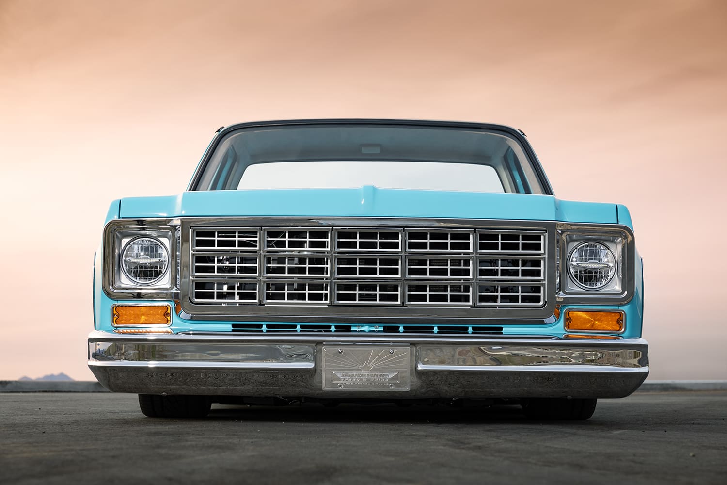 09 1973 Chevy C10 lowered restomod turquoise bed seamless tailgate