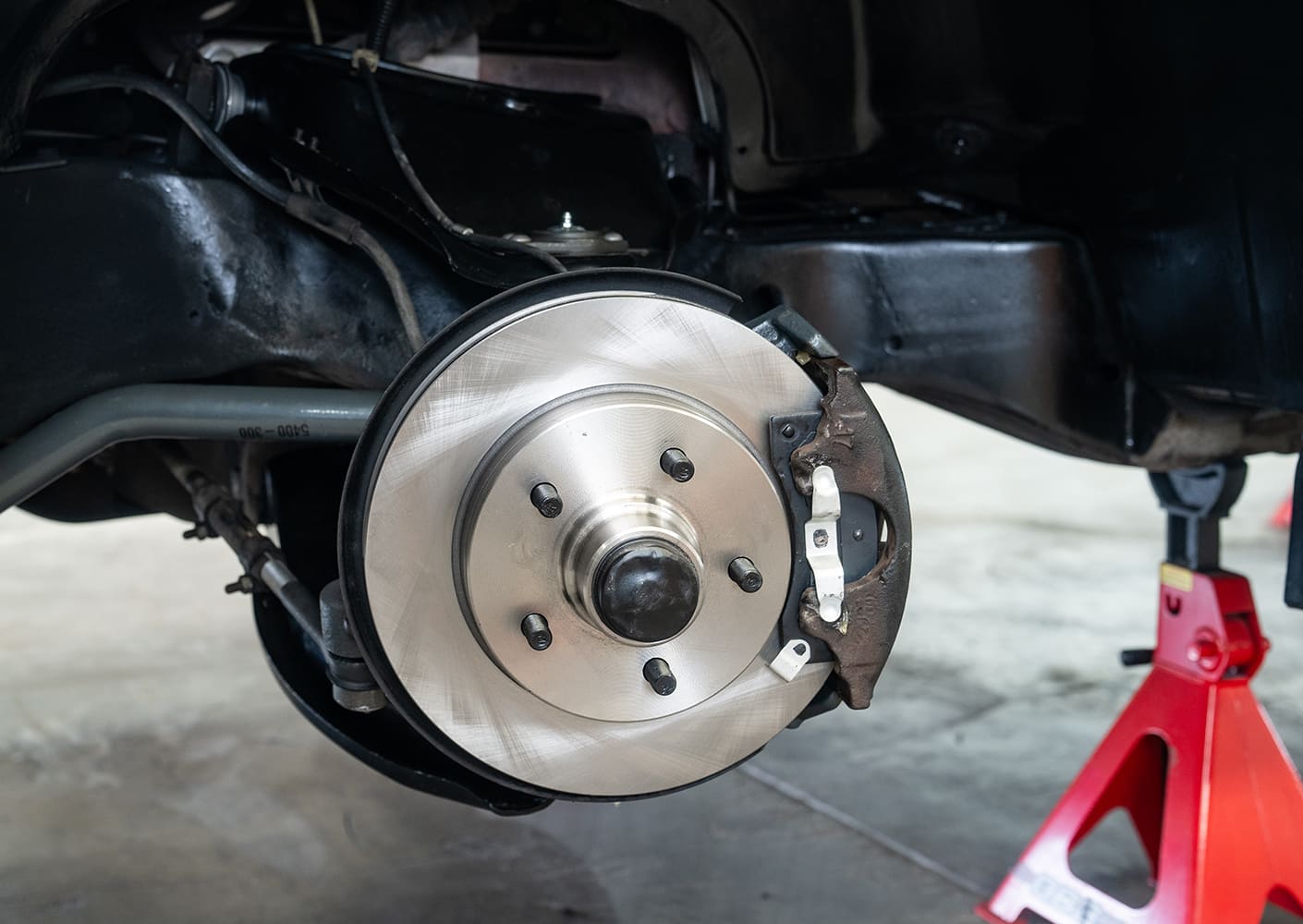 10 OBS Tahoe’s new disc brakes and rebuilt front suspension fully assembled and mounted