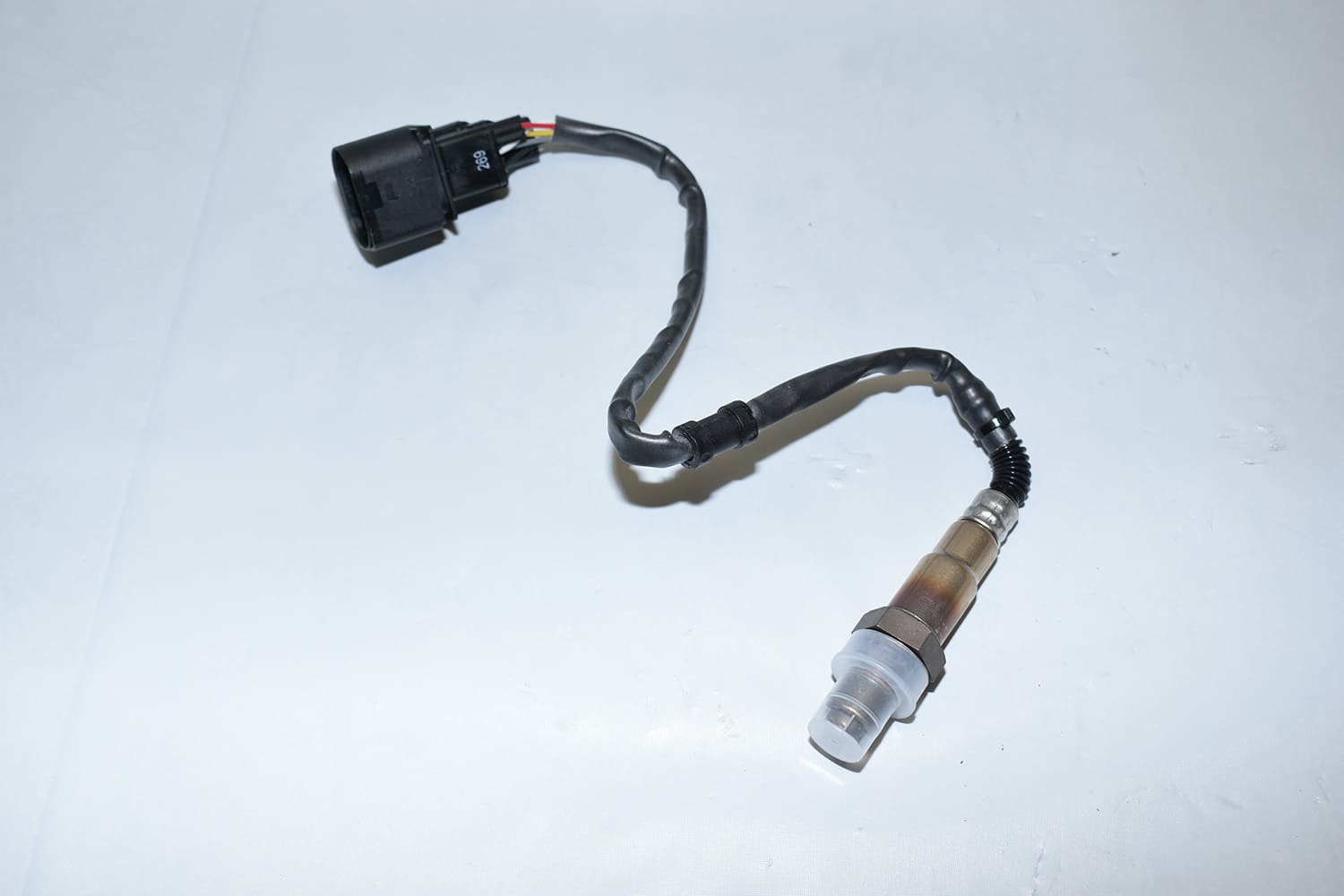 16 Bosch style wideband O2 sensor for FiTech EFI systems essential for airfuel tuning