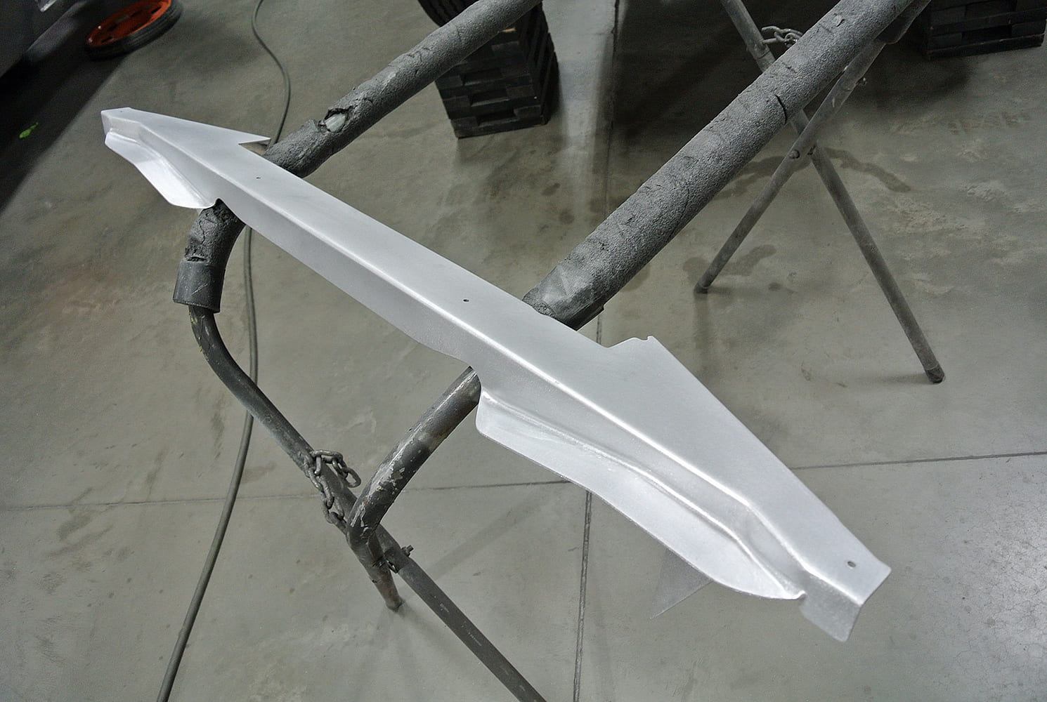 18 Custom radiator cover panel shaped to match the Duster’s upper core support