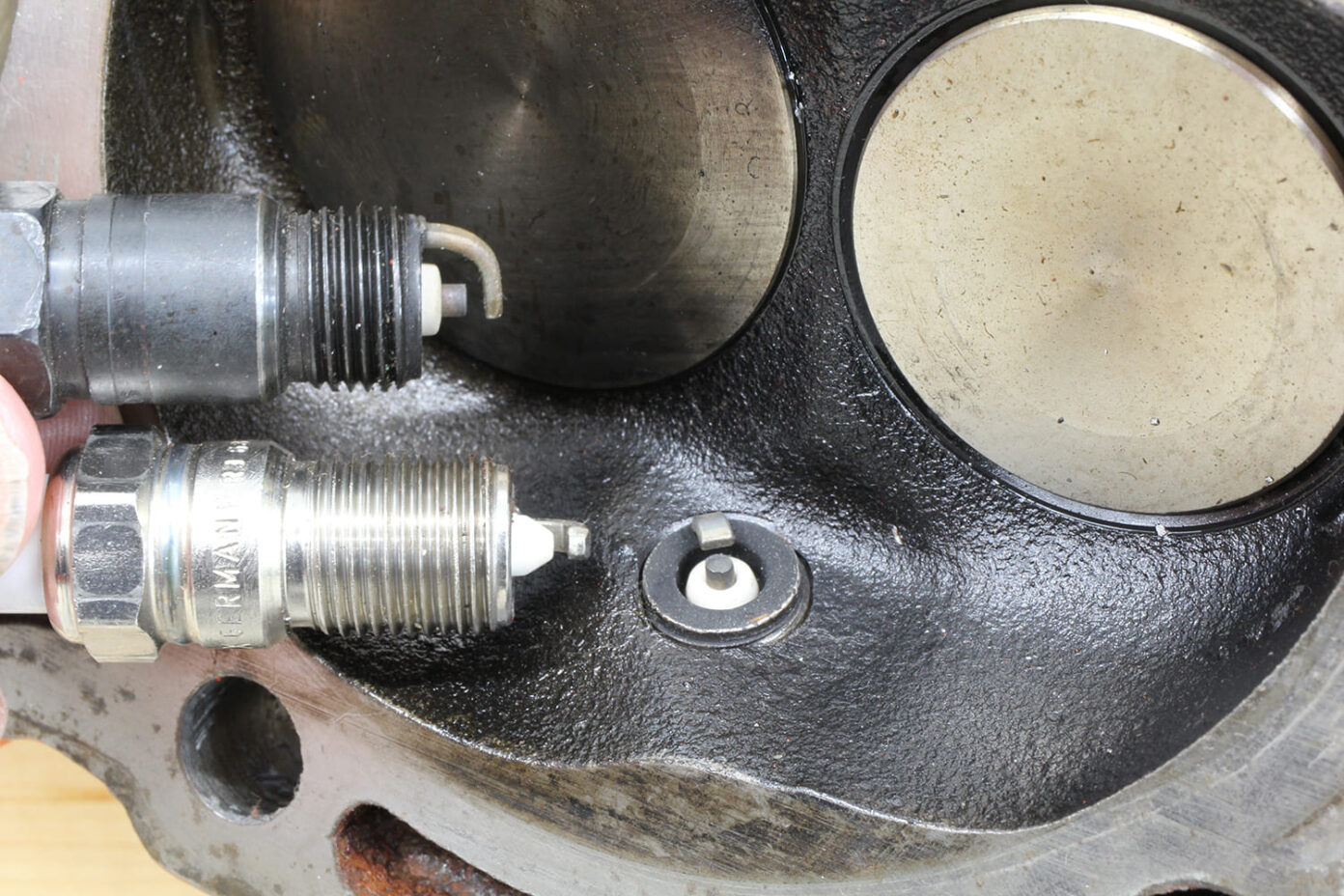 Engine Plug Vs Cap Spark Plug Fundamentals