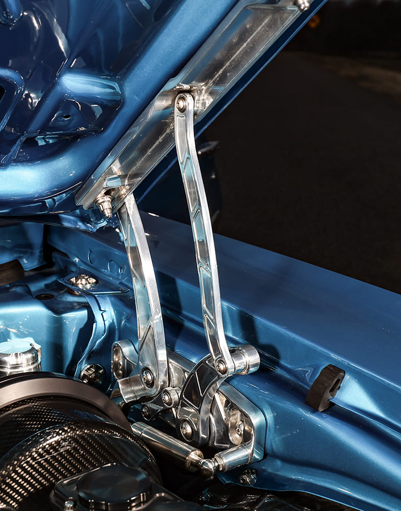 009 1968 Camaro billet hood hinges show car level fit