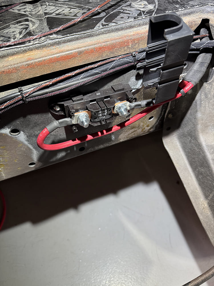 17 Installed Littelfuse MEGA fuse with routed power cables on 1948 Chevy