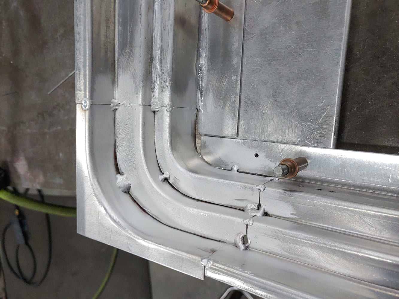 18 1938 Divco lower corner weld bead detail for trim insert