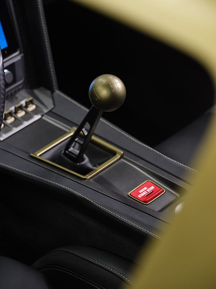 014 1963 Corvette restomod 6 speed shifter gold shift knob start stop button custom interior