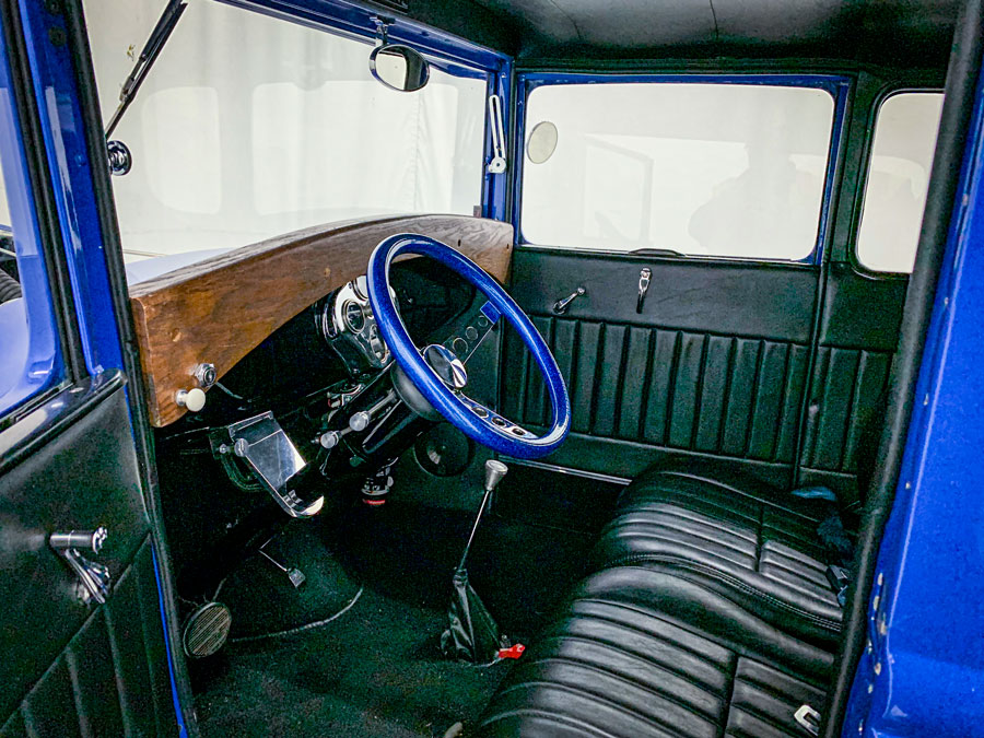 08 1930 ford model a coupe interior