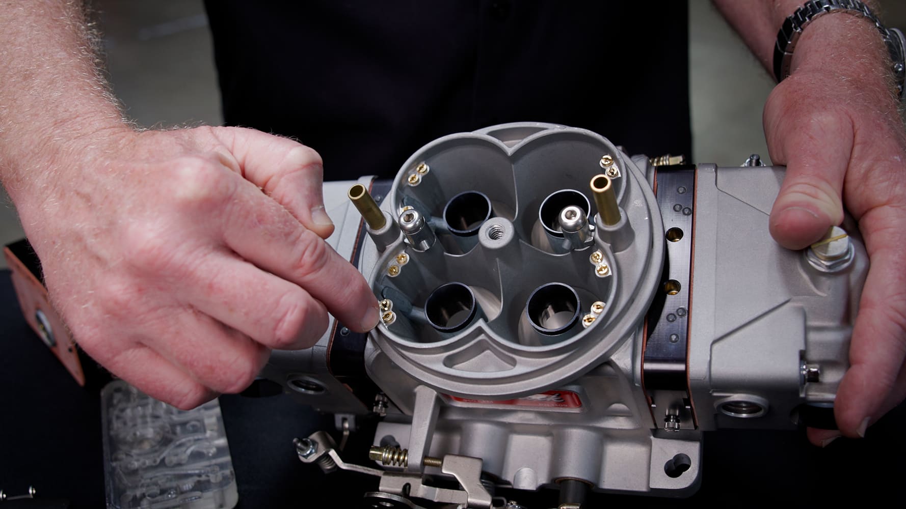 08 VRS 4150 top view highlighting annular boosters and jet placements