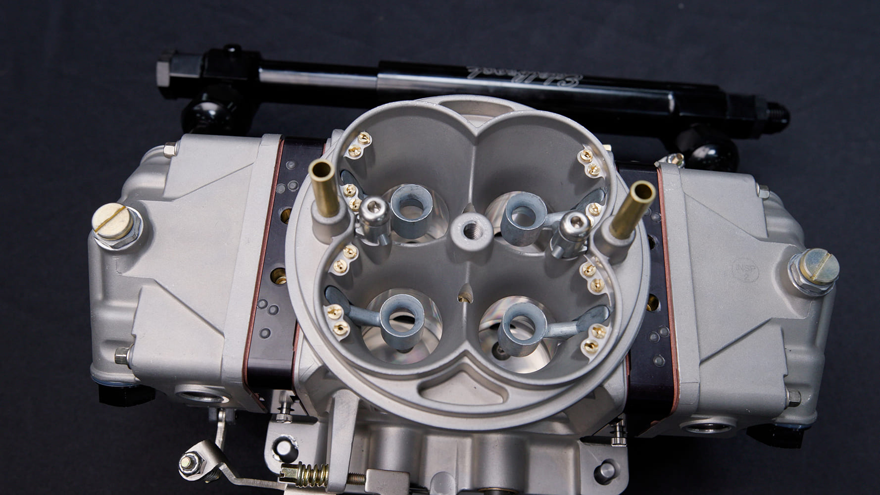 09 VRS 4150 annular booster design shown with dual fuel feed tubes