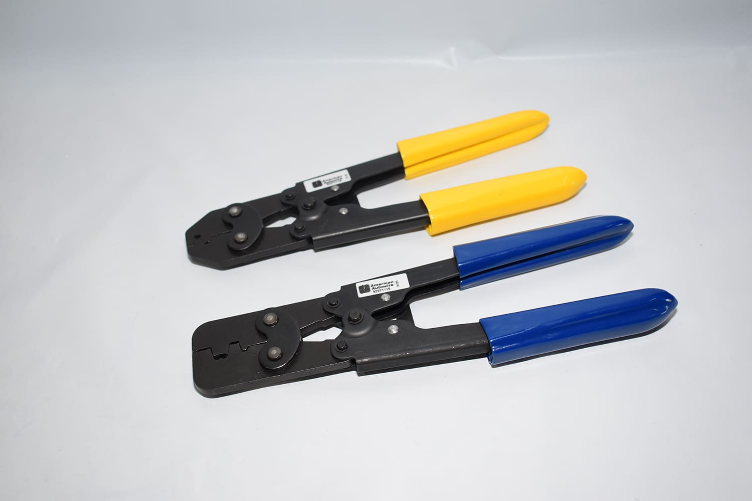 26 american autowire crimpers yellow and blue handle terminal crimping pliers