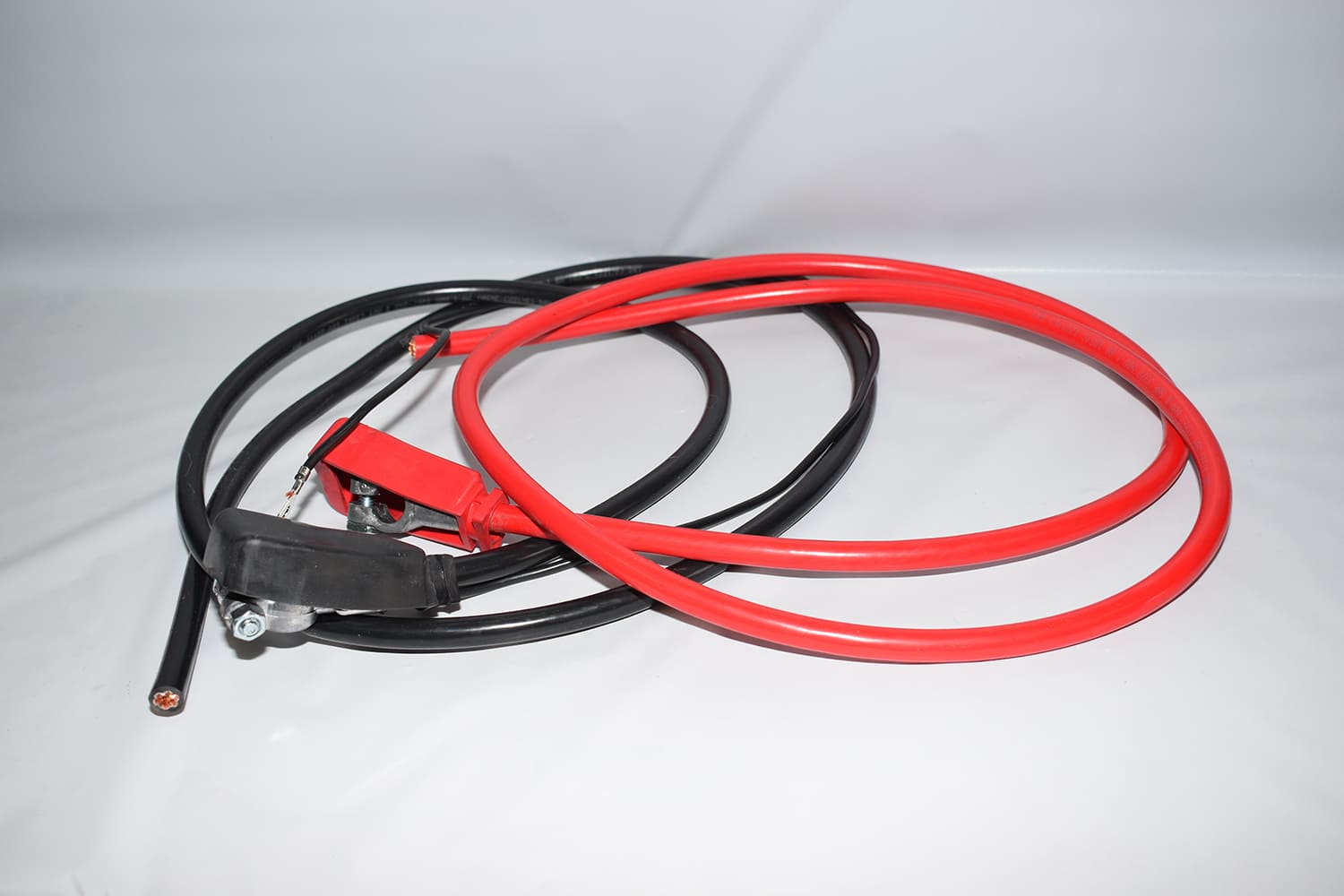 28 battery cable kit red and black heavy gauge wire with terminals and boot