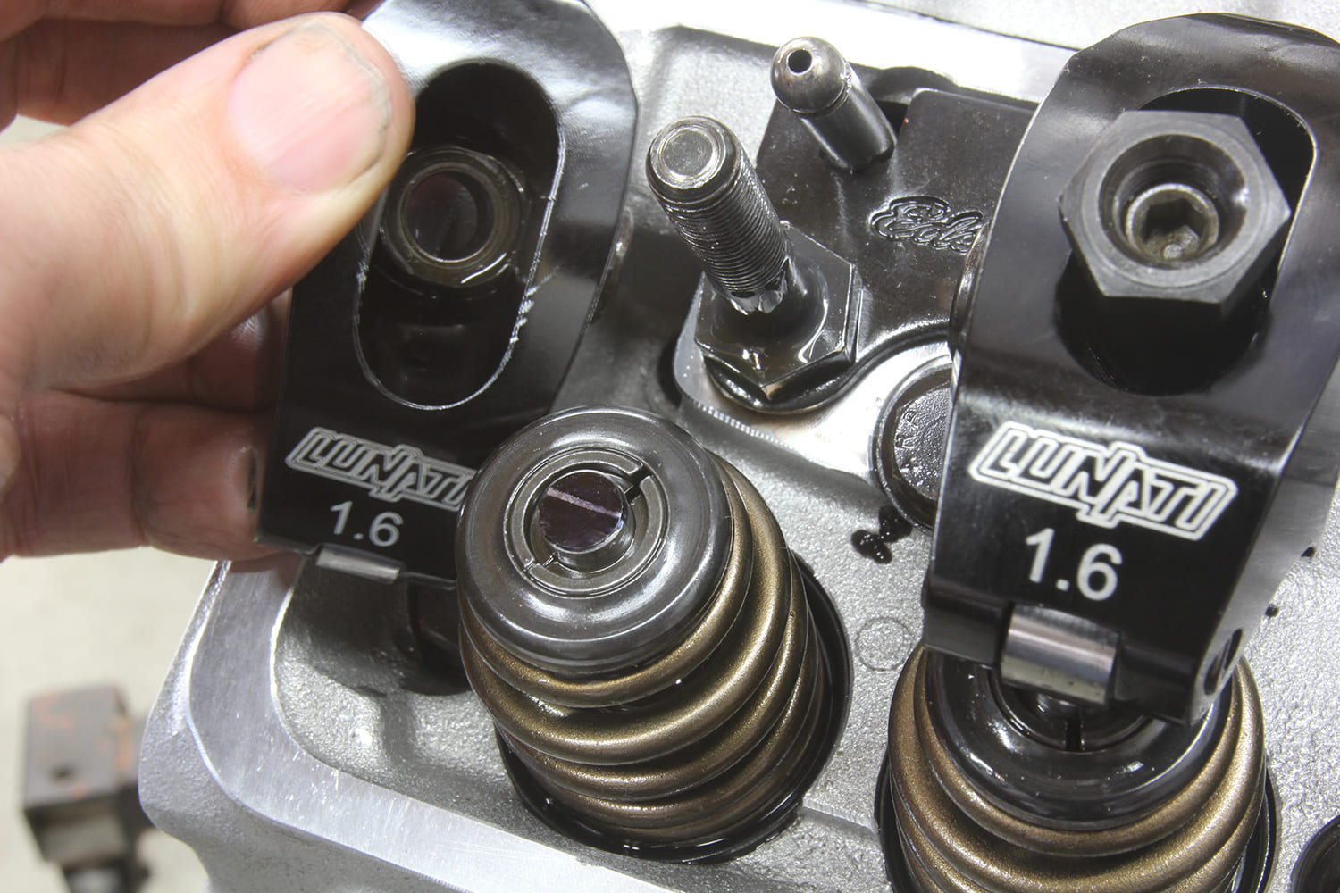 004 lunati 1 6 ratio roller rockers aluminum retrofit sbc edelbrock heads