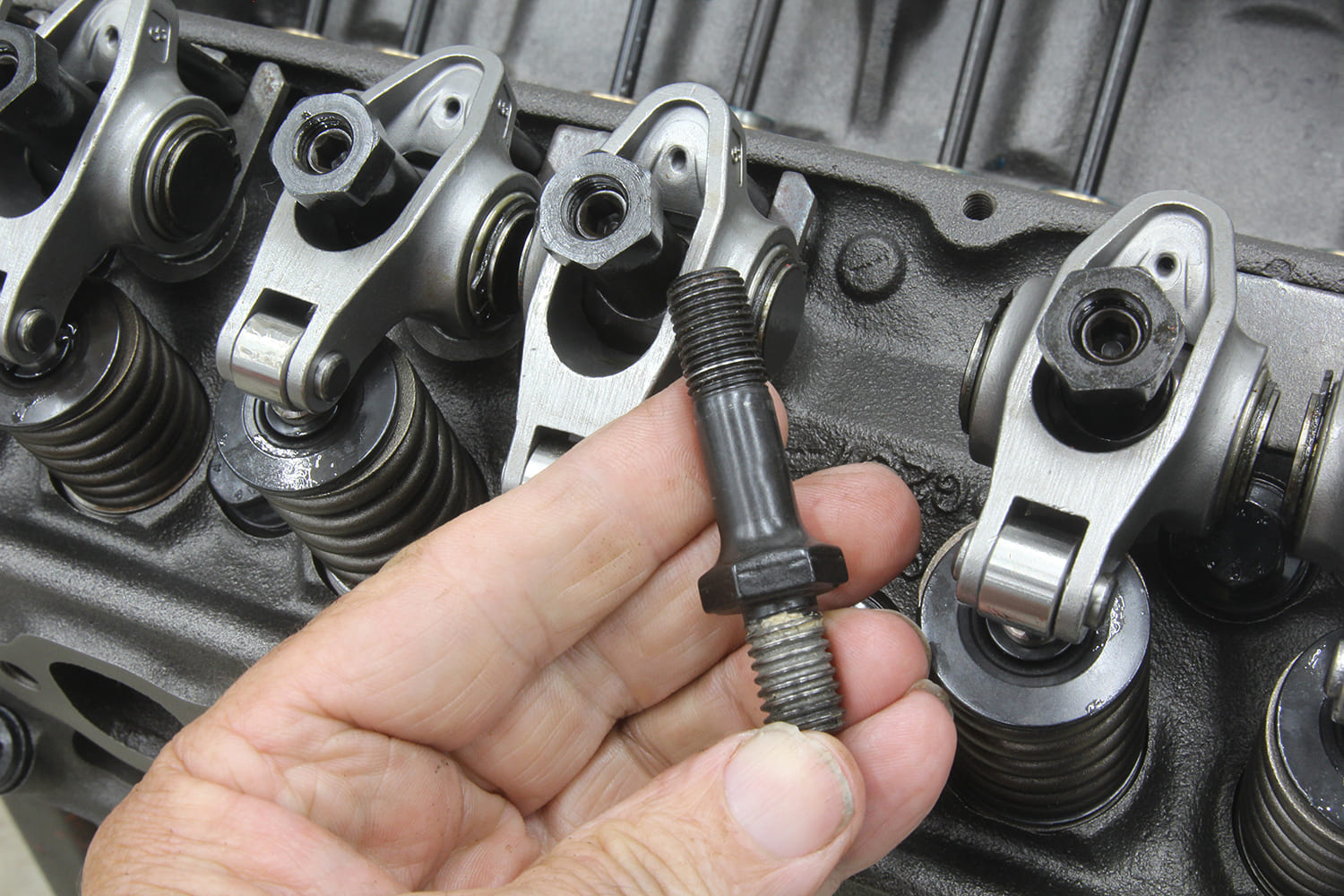 006 sbc rocker arm stud bolt swap retrofit upgrade guide