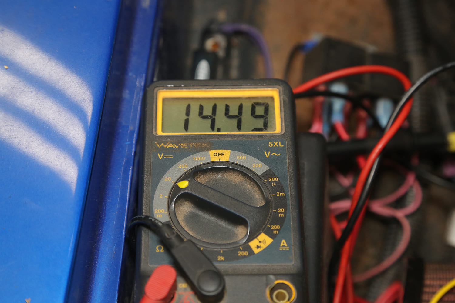 008 Wavetek multimeter reads stable 14 49V after alternator upgrade