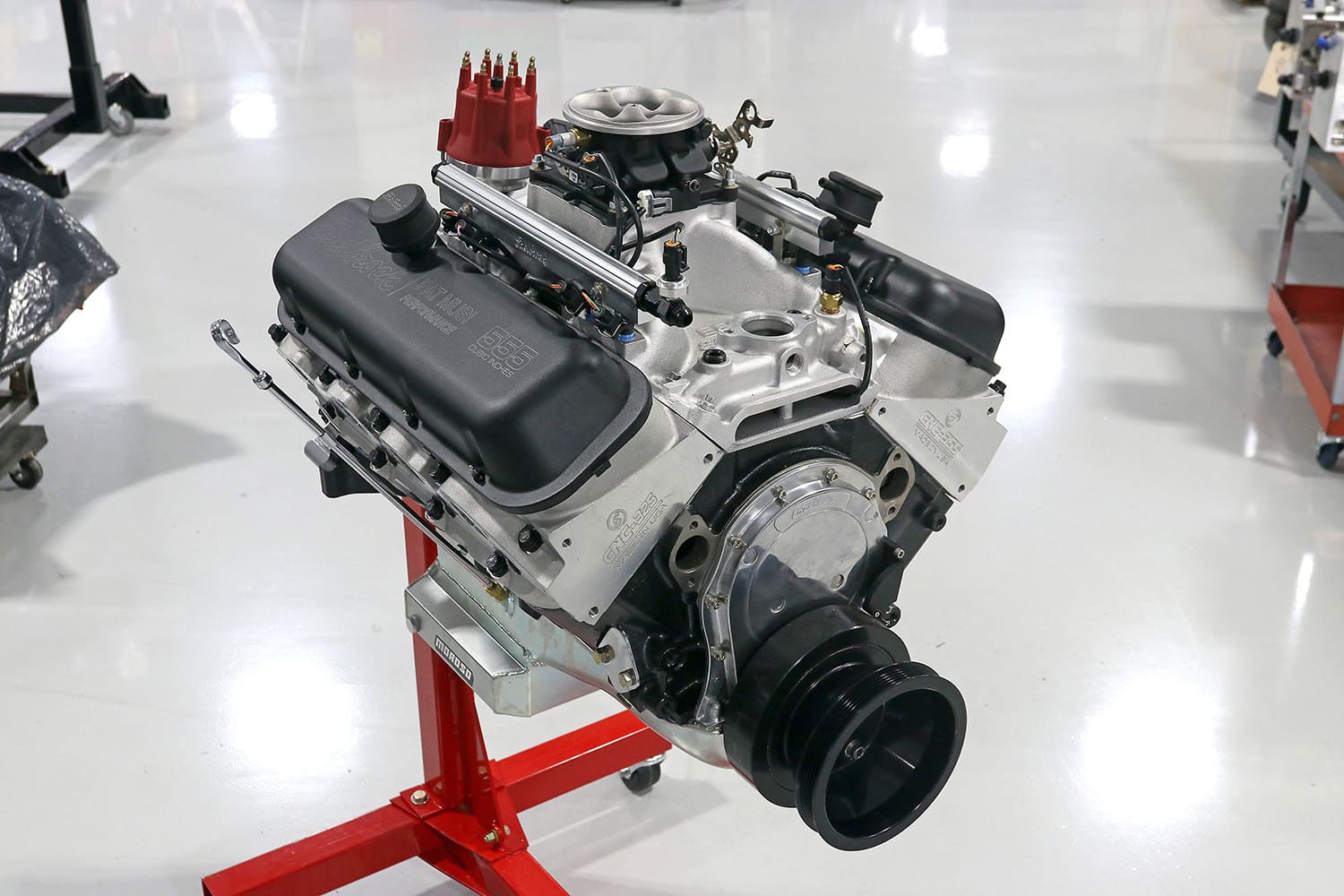 009 Complete Pat Musi 555 big block crate engine with EFI and CNC ported heads