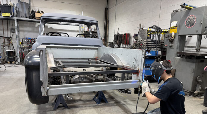 01 chevy c10 stake pocket weld in fab rear bedside frame setup