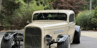 01 in your garage factory five racing 33 front