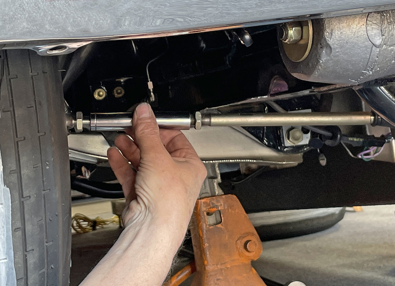 031 adjusting tie rod length for toe alignment on nova front end