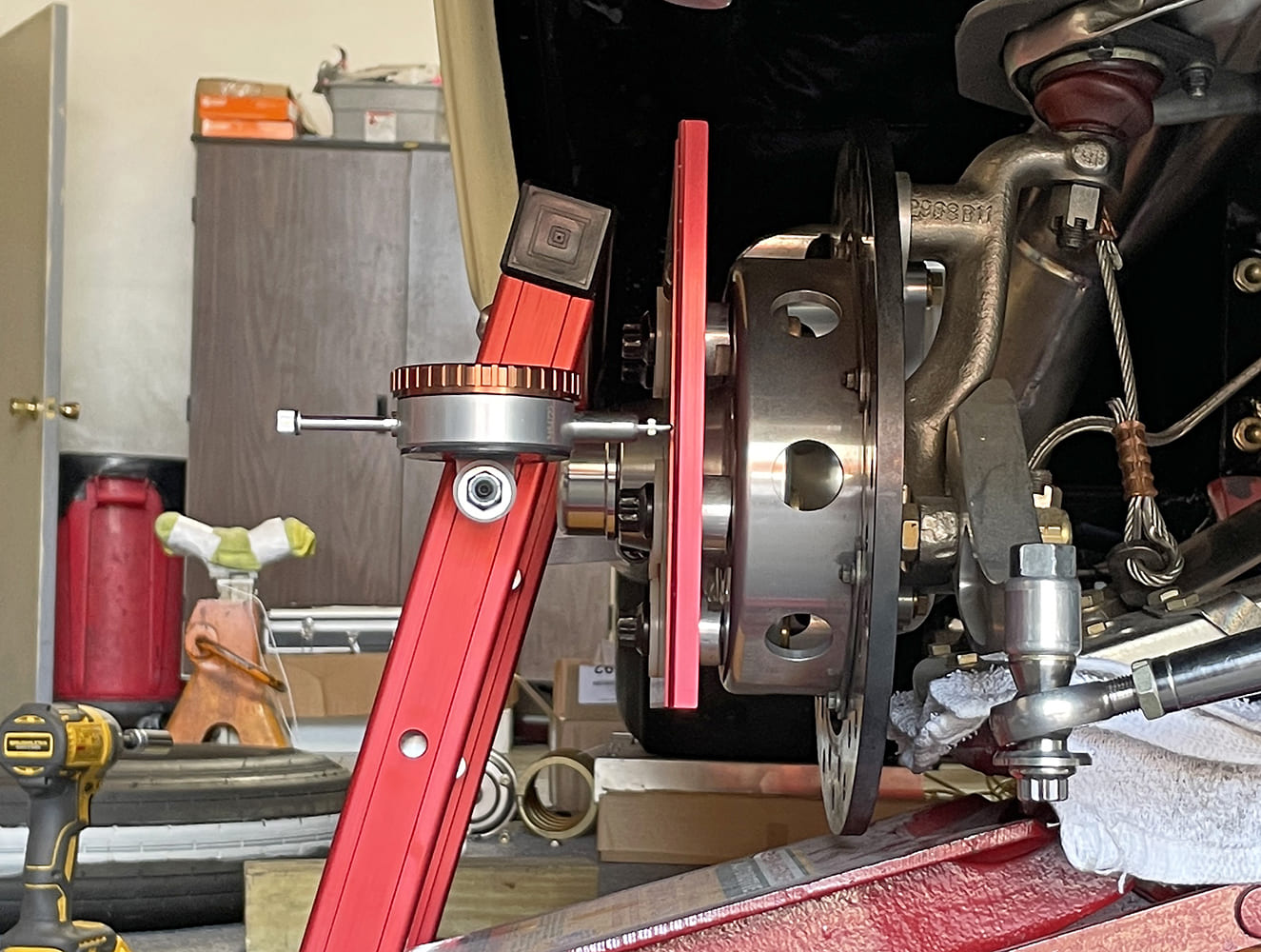 035 side view of Longacre castercamber tool aligned with hub