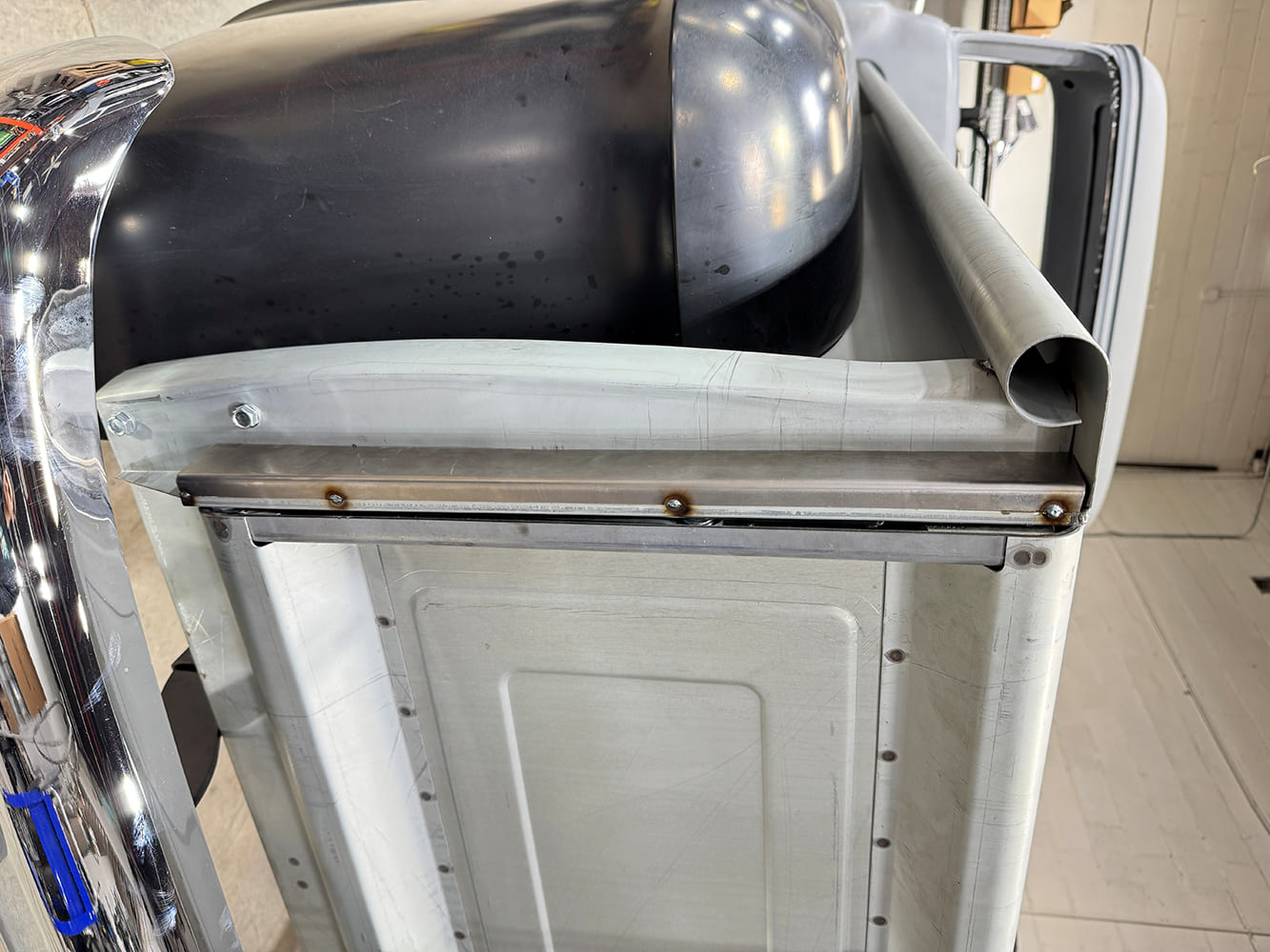 08 chevy c10 stake pocket top cap weld joint seam inspection