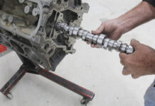 000 AFM delete cam install camshaft insertion into bare LS block