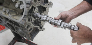 000 AFM delete cam install camshaft insertion into bare LS block