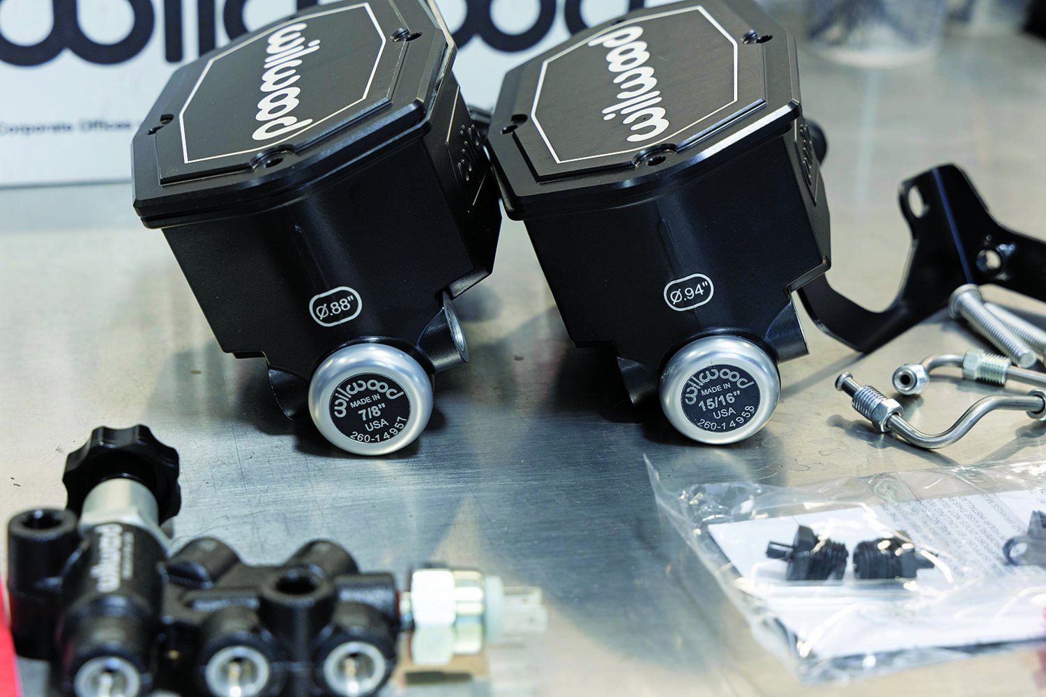 008 Wilwood tandem master cylinders 78 1516 bore sizes