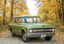 01 1969 chevrolet c10 suburban front three quarter view
