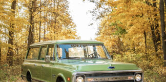 01 1969 chevrolet c10 suburban front three quarter view