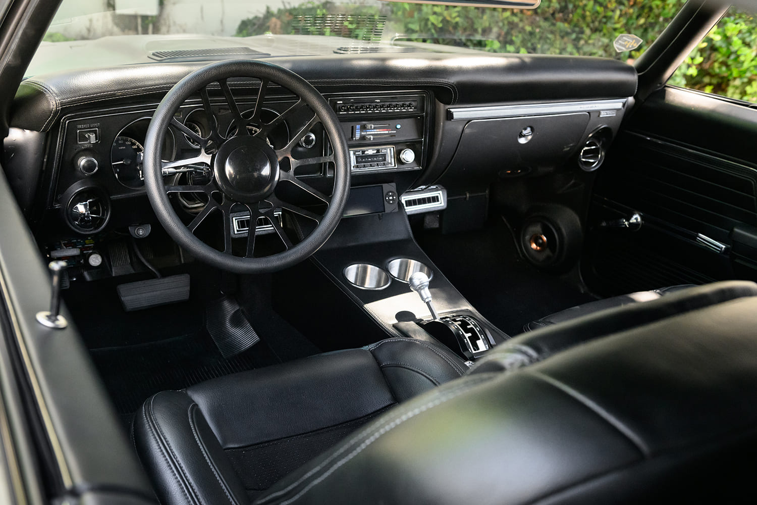 013 1969 Chevelle Pro Touring interior custom wheel center console full black leather