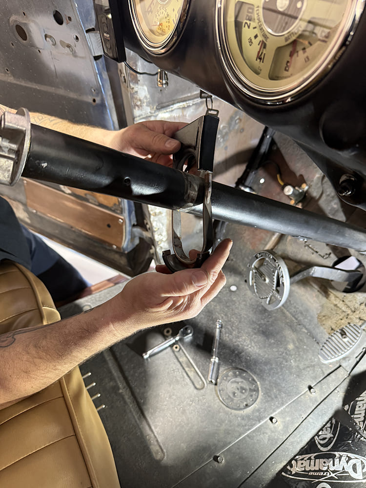 03 1948 Chevy truck disassembling original column bracket interior retrofit