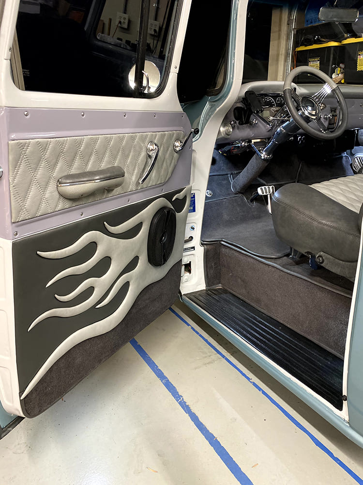 03 john nutt 1955 chevy 3200 door panel inside