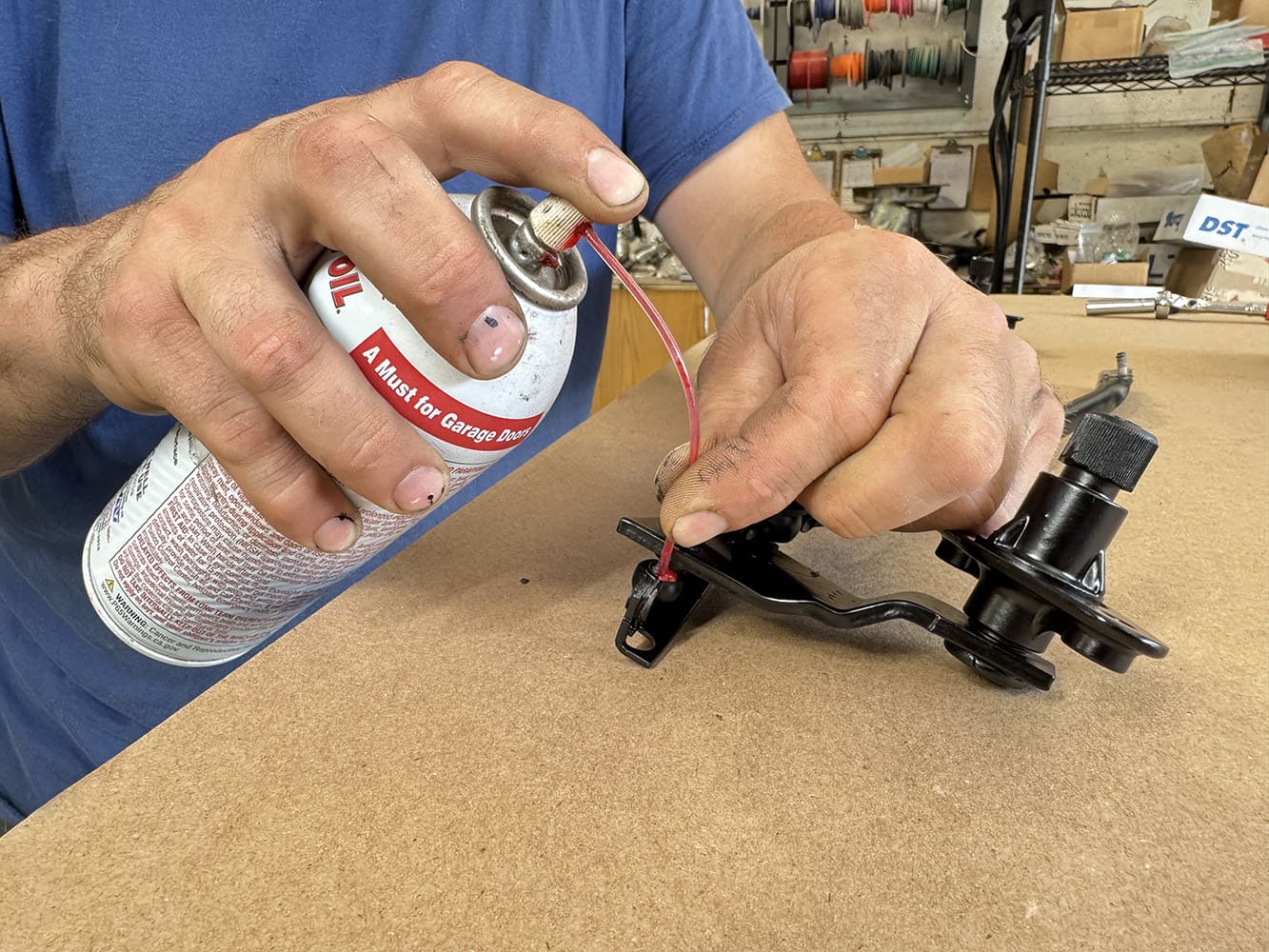 006 1971 Camaro linkage lubrication with garage door spray prep