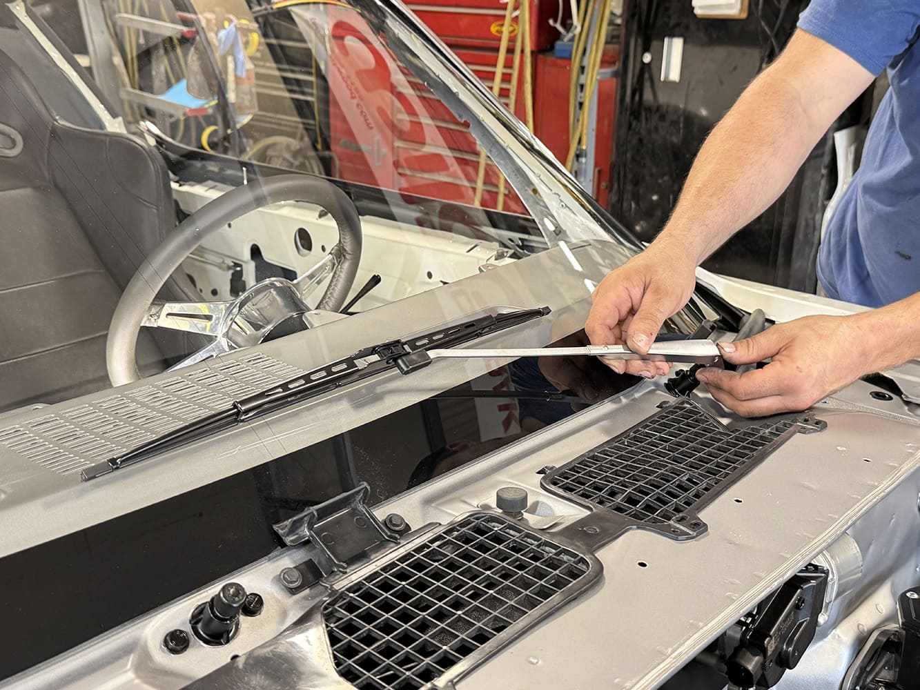 025 1971 Camaro wiper arm install stainless modern style linkage setup