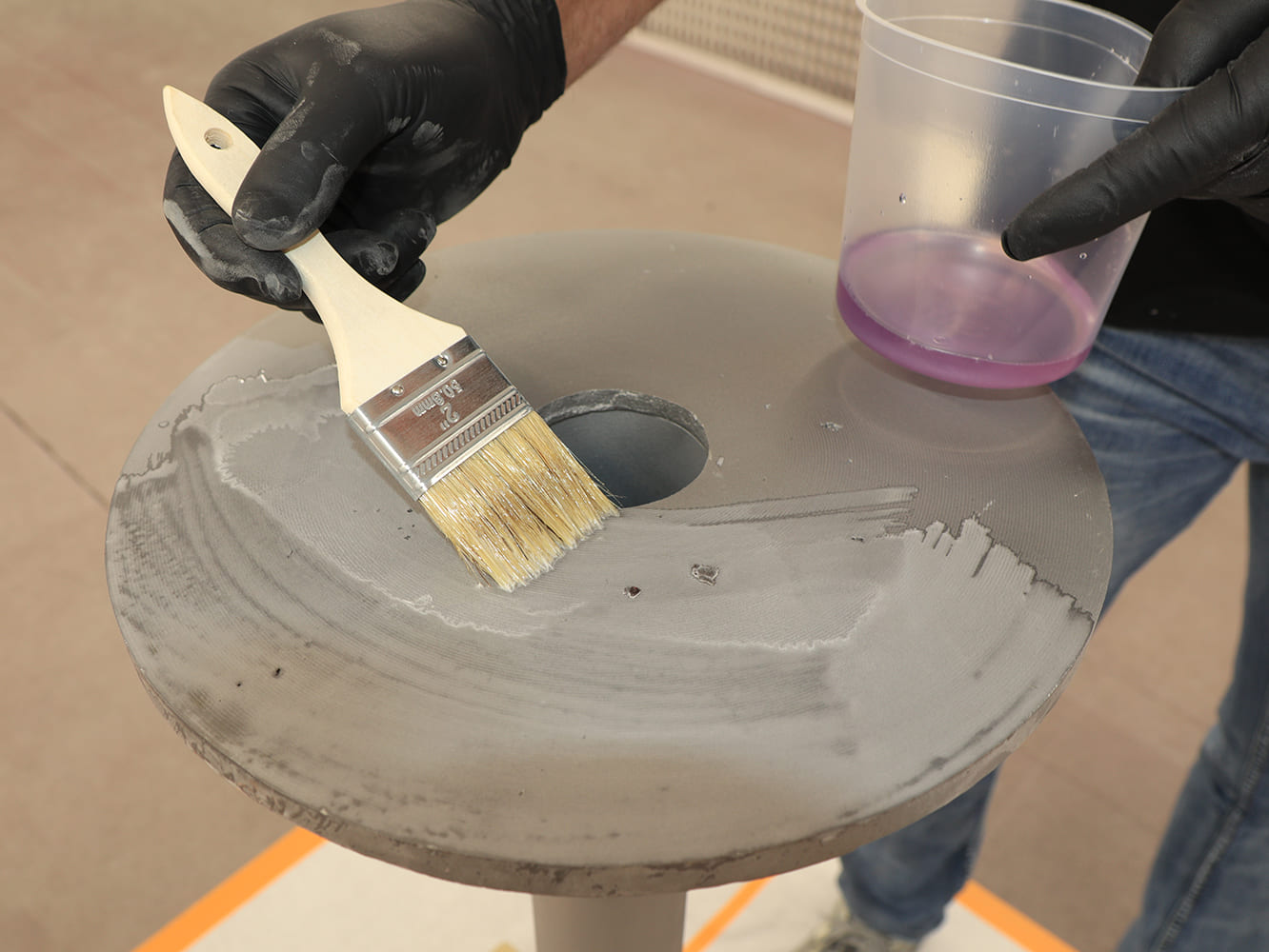 08 Applying POR 15 metal prep solution to sanded metal surface