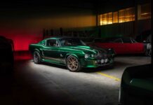 01 Hercik 1967 Ford Mustang front three quarter view