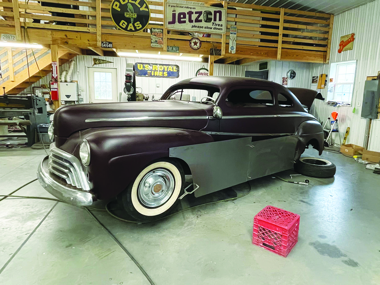 07 1947 Ford coupe front angle custom fadeaway fender metalwork grille and wheel detail