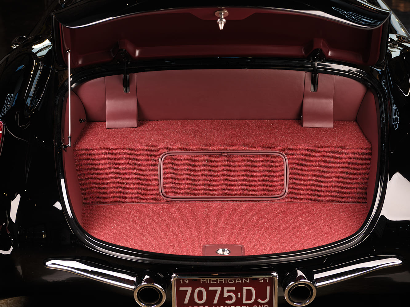 18 1957 corvette XL57 hall greening