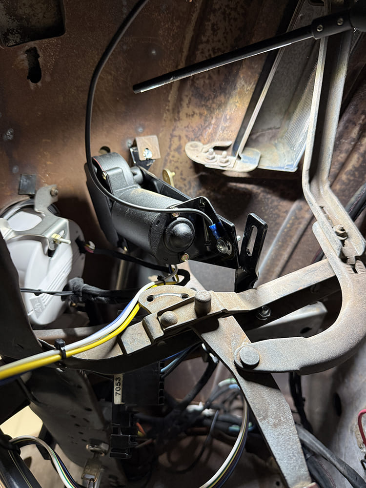 18 Newport wiper motor installed rusty firewall linkage