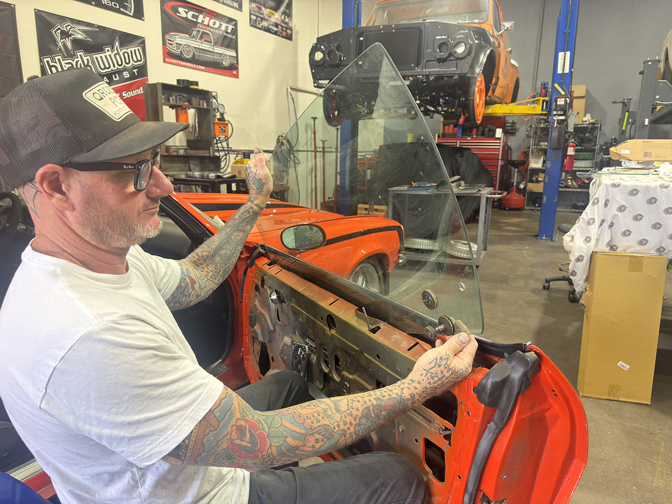 010 1971 camaro glass roller install on door glass track alignment