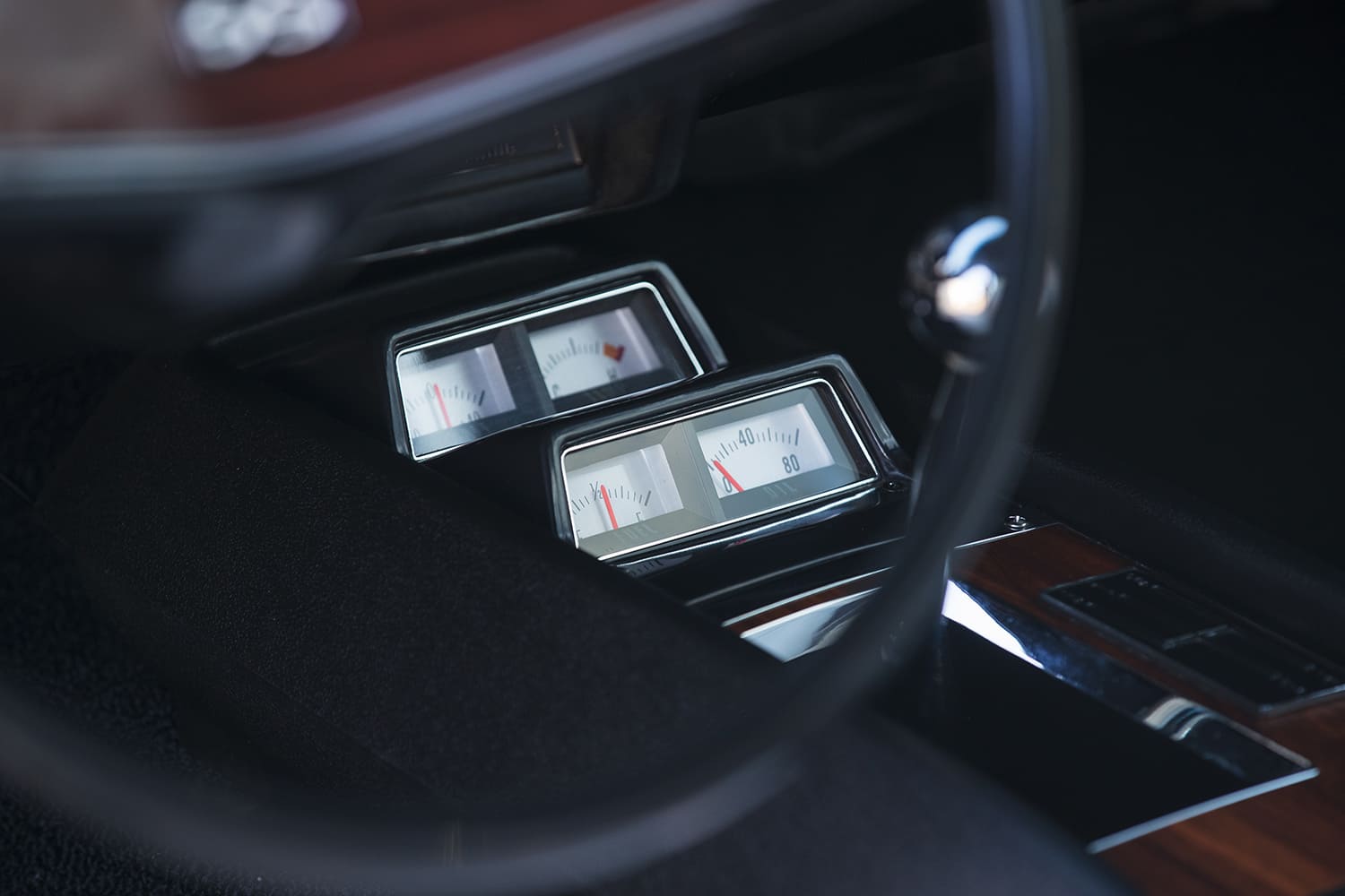 011 1969 Camaro SS console gauge cluster oil pressure battery fuel temperature factory chrome trim